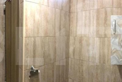 Casă cu 7 camere cu Teren 400 Mp în Central - 7