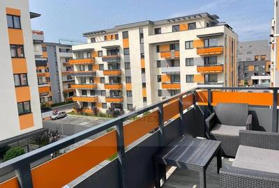 Apartament cu 3 camere, mobilat în Tractorul