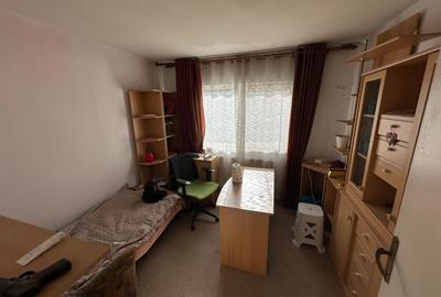 Apartament cu 3 camere semidecomandat în Girocului - 19