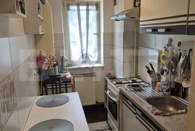 Apartament cu 2 camere, etaj 1 - zona Aurel Vlaicu, Brasov