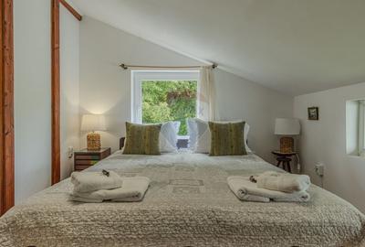 Casă cu 8 camere cu Teren 1346 Mp în Bran - 6