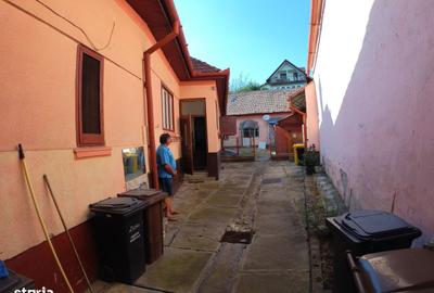 Casă cu 4 camere în Central - 3