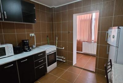 Apartament cu 2 camere decomandat, mobilat în E3 - 12