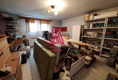 Casă individuală cu 7 camere cu Canalizare în Calea Dumbrăvii - 8