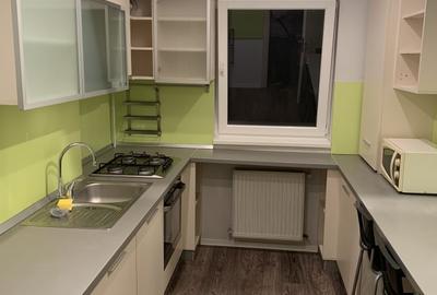 Apartament cu 3 camere decomandat în Vitan-Bârzești - 3