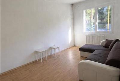 Apartament cu 3 camere semidecomandat în Calea București - 2