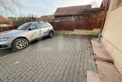 Casă cu 4 camere cu Teren 370 Mp în Zorilor - 2