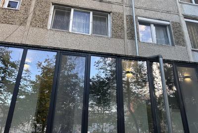 Spațiu comercial, de 2 mp, în Central