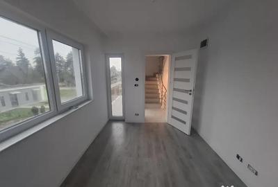Casă cu 5 camere cu Teren 40 Mp în Gai - 11