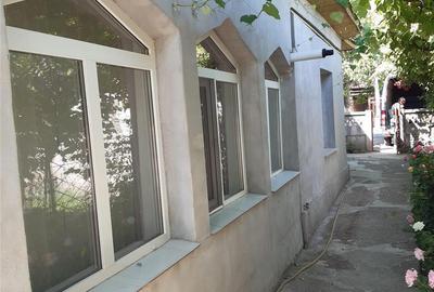 Casă cu 3 camere în Central - 1