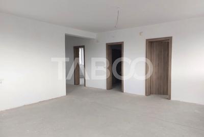 Apartament spatios bloc nou 3 camere  96 mp zona linistita in Cisnadie - 8