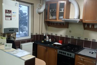 Inchiriez apartament 2 camere decomandat etaj 1zona Primaverii - 4