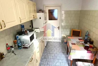 ETAJ 1, Ap 3 camere zona Garii, SPATIOS, 2 vederi, 2 balcoane - 5