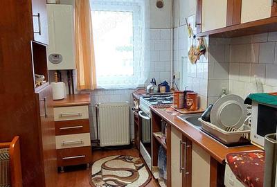 Apartament 4 camere decomandat, conf. 1, et. 2, 2 bai, balcon, debara, pivni?a - 2
