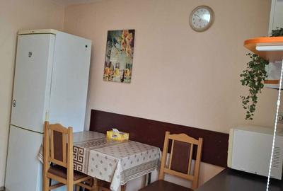 Apartament cu 3 camere semidecomandat în Central - 7