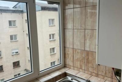 Apartament cu 3 camere decomandat în Central - 4