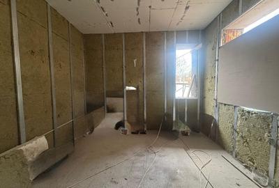 Casă cu 5 camere cu Canalizare în Dorobanți - 9