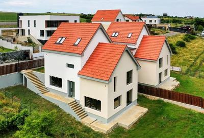 Vand casa in SALICEA (zona centrala)- 332 mp suprafata construita - 518 mp teren - 2