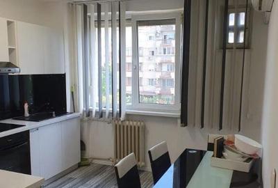 Garsonieră decomandată în Spitalul Județean - 1