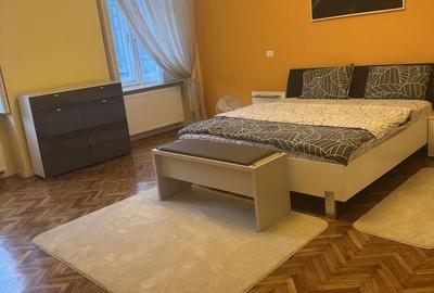 Apartament cu 3 camere decomandat în Central - 3