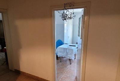 Apartament cu 4 camere decomandat în Central - 1