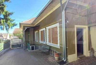 Casă cu 3 camere cu Teren 1682 Mp în Turda
