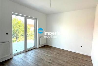 Vila premium P+E 4 cam, asfalt, canalizare, vede lac, Ciurbesti Miroslava - 9