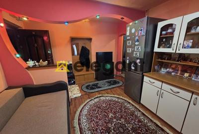 Apartament cu 2 camere decomandat, mobilat în Craiovița Nouă - 2