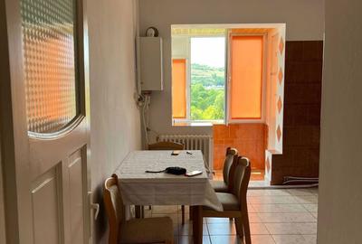 Apartament cu 2 camere decomandat în Central - 3