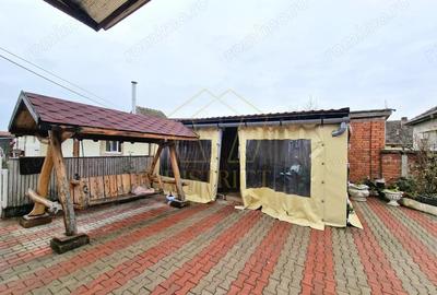 Casa individuala spatioasa, renovata total pe parter I Recas | COM 0% - 14