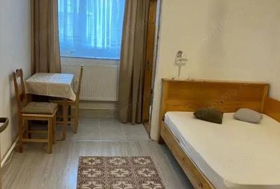 Garsonieră decomandată în Nicolina