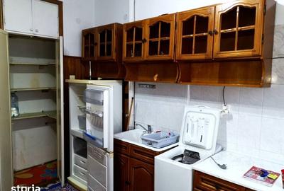 Apartament cu 2 camere decomandat în Gruia - 7