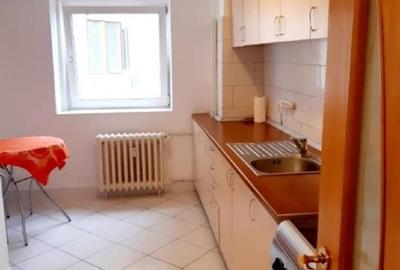 Inchiriere  de la proprietar apartament 3 camere decomandate Bdul.Decebal - 9
