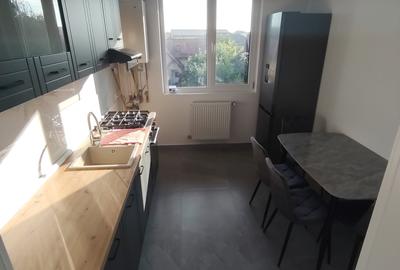Apartament cu 3 camere semidecomandat în Fundeni - 3