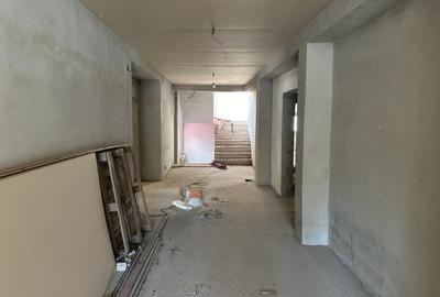 Hotel semifinisat 2300mp utili la Paltinis - 2