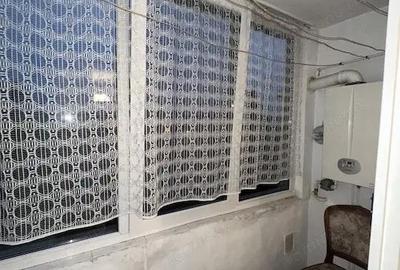 Apartament cu 3 camere decomandat, mobilat în Decebal - 2