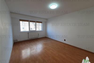 Apartament cu 2 camere decomandat în Casa de Cultură - 3