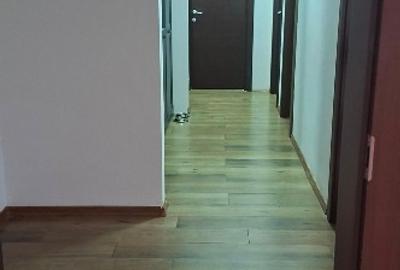 Apartament cu 3 camere decomandat în Casa de Cultură - 2