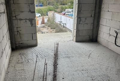 2 Mai - la 4 minute de plaja - pensiune 8 camere, finalizata 60% - 15