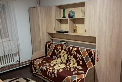 Apartament cu 2 camere semidecomandat, mobilat în Gheorgheni
