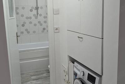 Apartament cu 3 camere decomandat în Nordului - 1