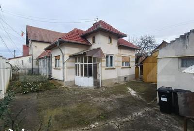 Casă cu 2 camere cu Canalizare în Central - 5
