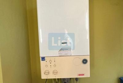 Apartament cu 3 camere semidecomandat în Micro I - 8