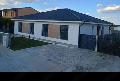 Casă cu Teren 320 Mp în Giarmata - 2