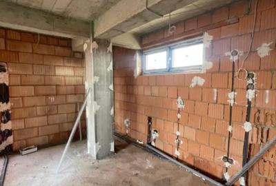 Apartament cu 2 camere semidecomandat în Independenței - 1