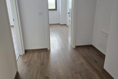 Garsonieră decomandată în Bucium - 8