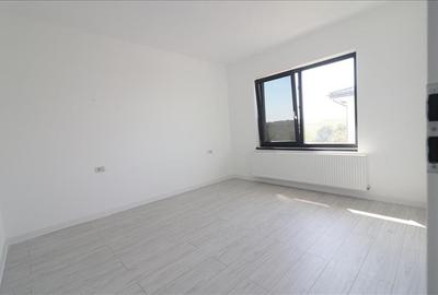 Casă individuală cu 4 camere cu Canalizare în Vișan - 17