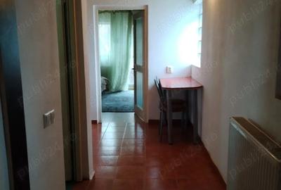 Garsonieră decomandată în Central - 1