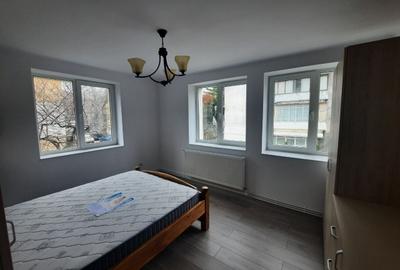 Apartament cu 2 camere semidecomandat, mobilat în Central - 4