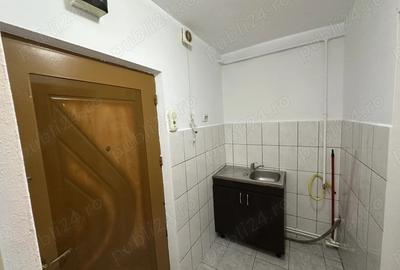 Garsonieră decomandată în Mărăței - 4